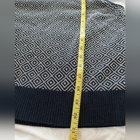 Liz Claiborne Lizsport Size SP Sweater Vest Navy White Pullover - Picture 4 of 4